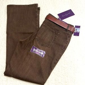 Gloria Vanderbilt Gabby Modern Fit bootcut revolutionary fit trims your tummy